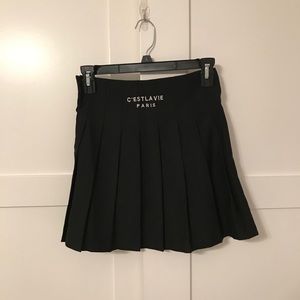 Pleated black skirt